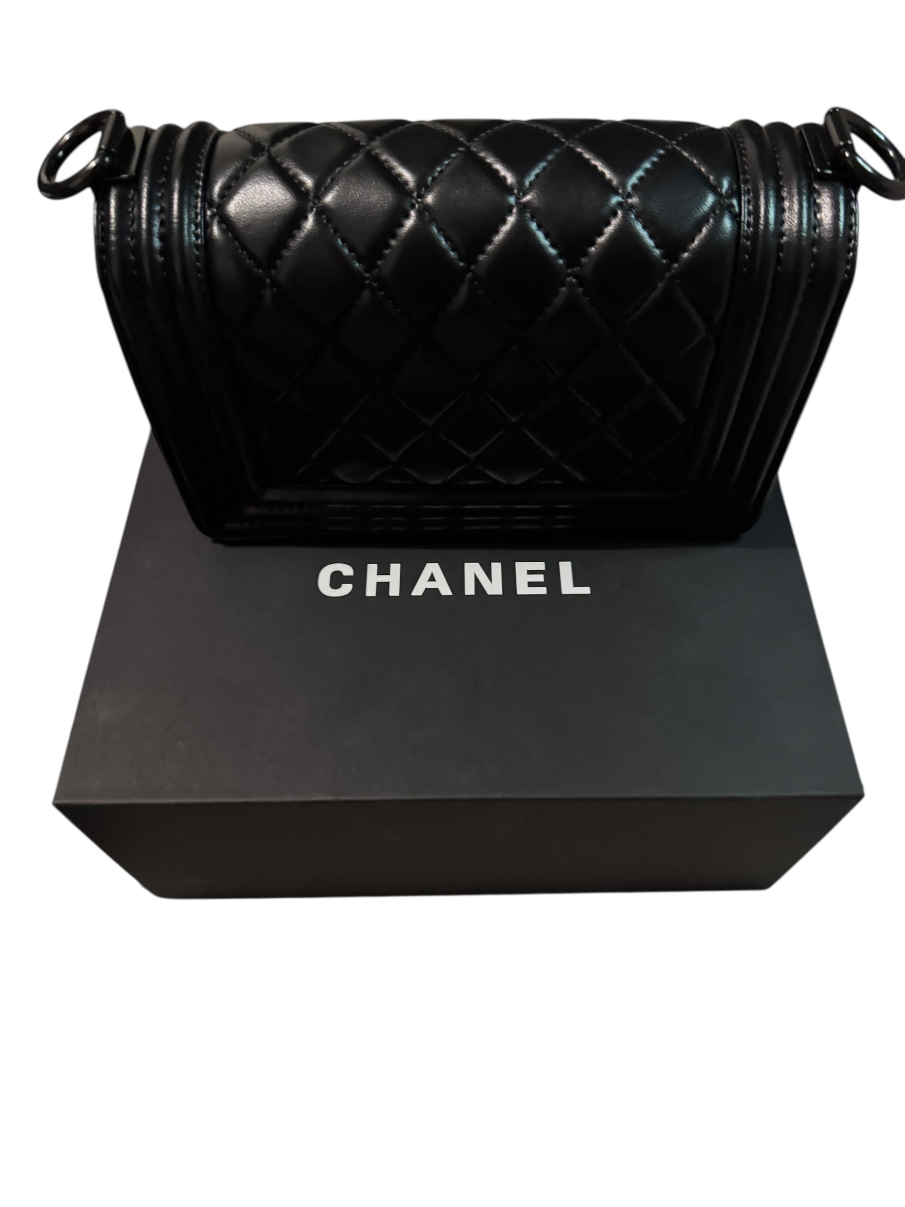 Chanel Tom Boy Bag (2 Colours)